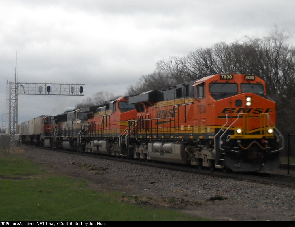 BNSF 7830 West